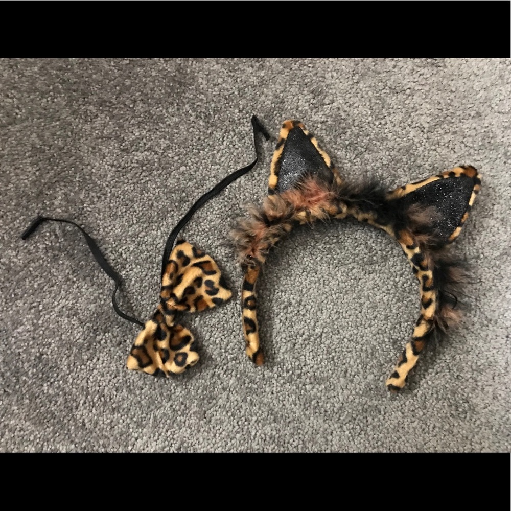 Cat ears and bow